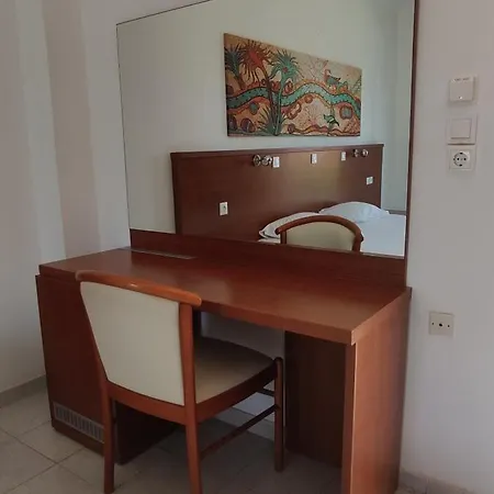 Elga & Hotel Kardamena (Kos)