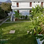 Hotel Elga & 2*