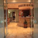 Elga & Hotel 2*