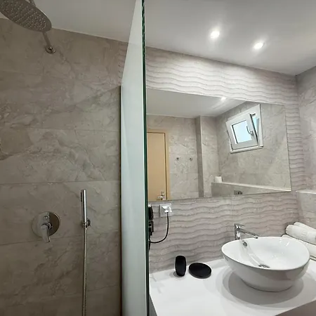 Elga & Hotel Kardamena (Kos)